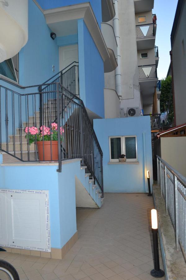 Residence Blu Marine Rímini Exterior foto